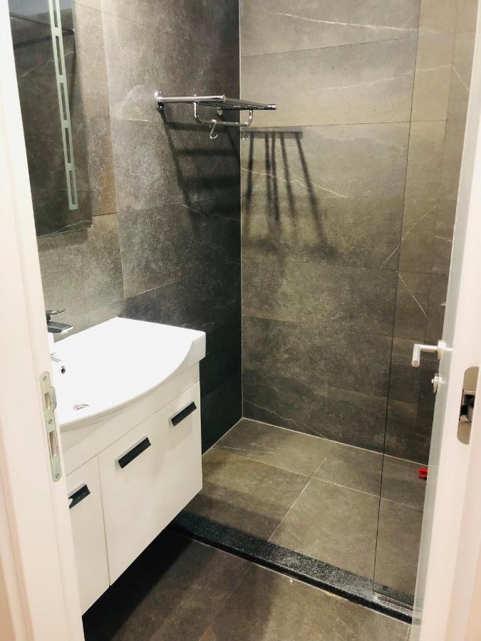 Swiss Central Luxury Apartment 132M2 Saraybosna Dış mekan fotoğraf